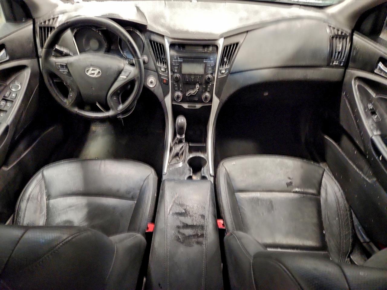 2013 HYUNDAI SONATA SE photo 8