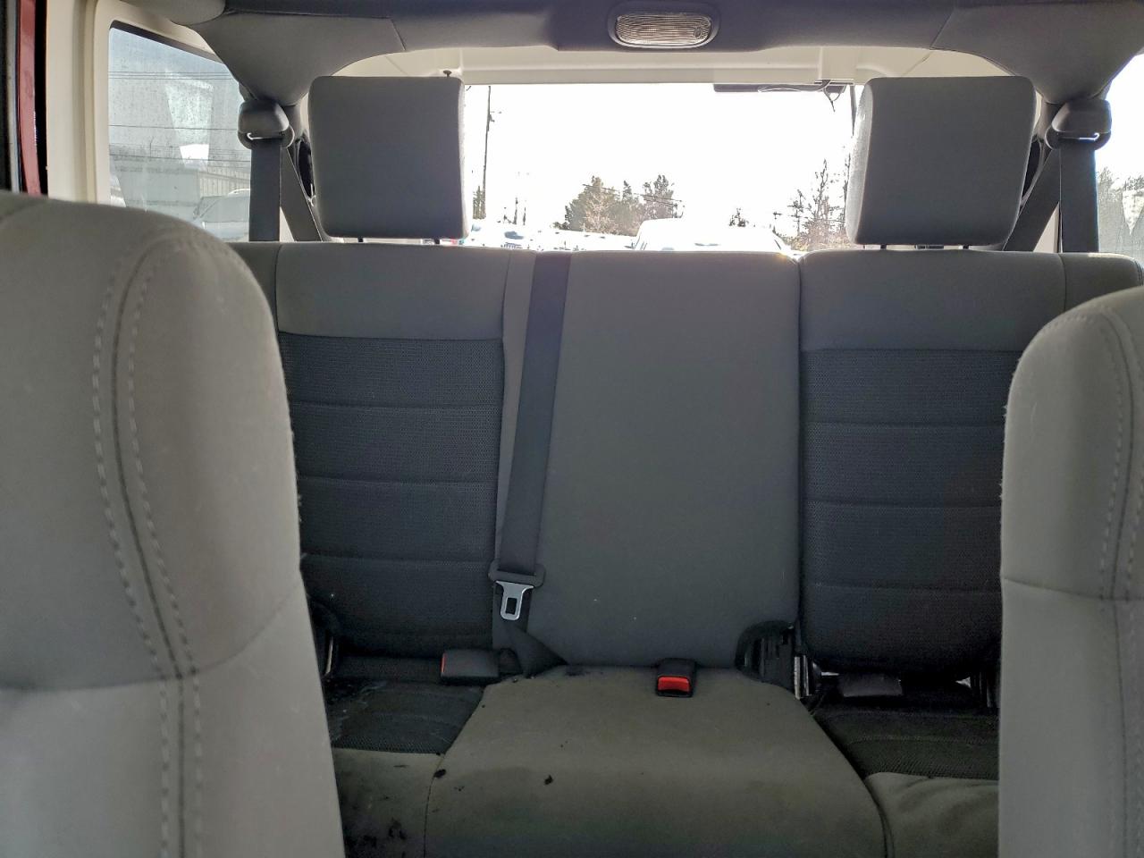 2010 JEEP WRANGLER UNLIMITED SAHARA photo 10