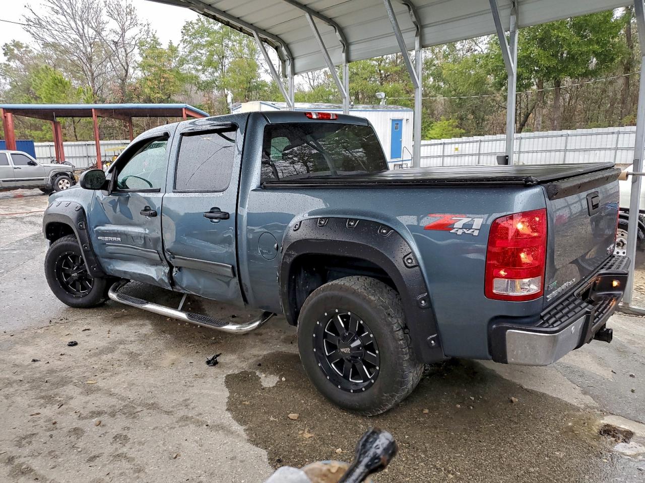 2011 GMC SIERRA K1500 SLE photo 3