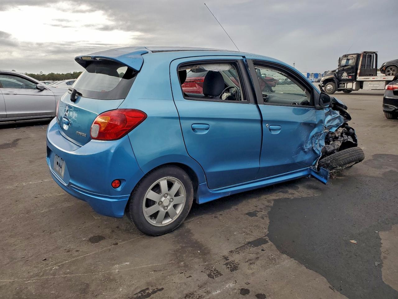 2014 MITSUBISHI MIRAGE ES photo 5