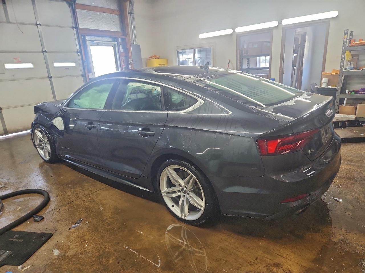 2019 AUDI A5 PREMIUM PLUS S-LINE photo 2