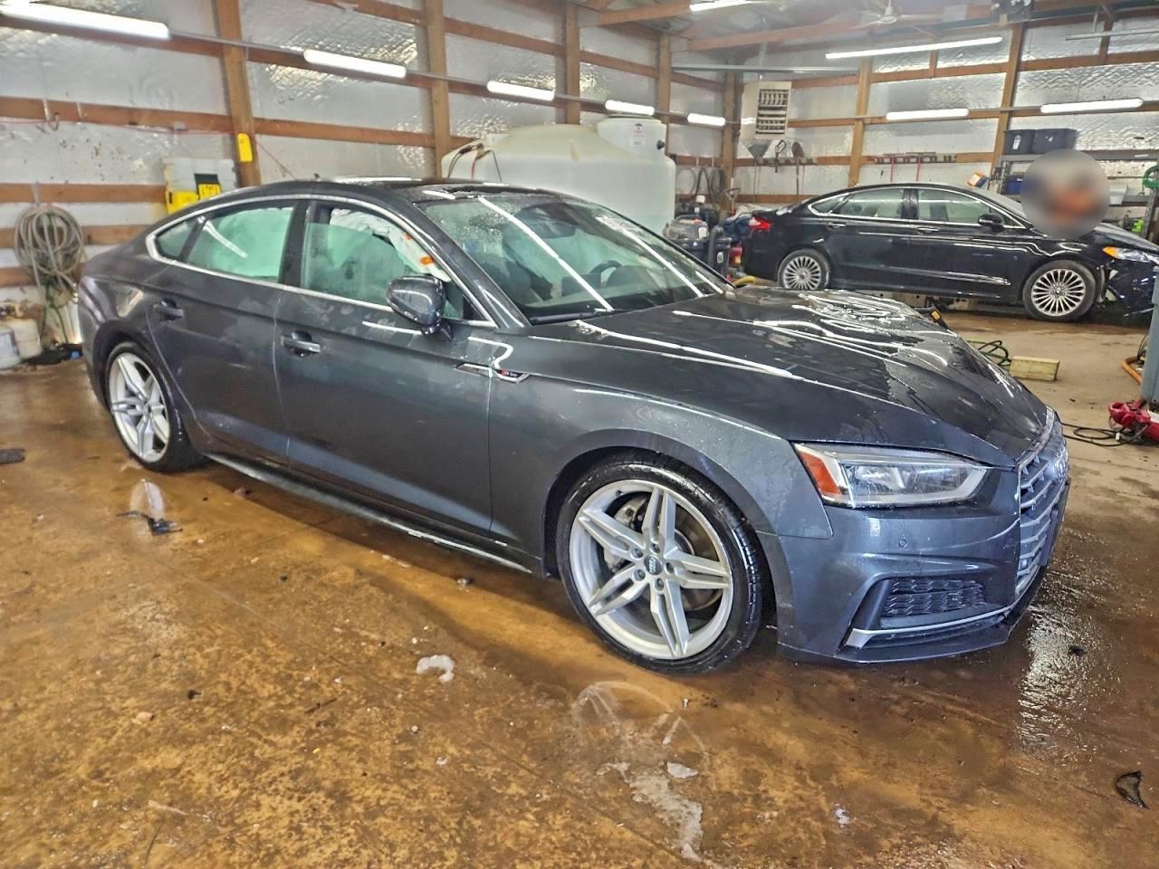 2019 AUDI A5 PREMIUM PLUS S-LINE photo 4