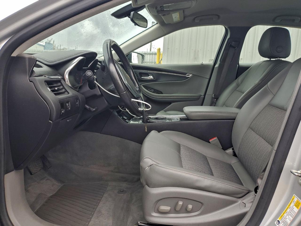 2015 CHEVROLET IMPALA LT photo 19