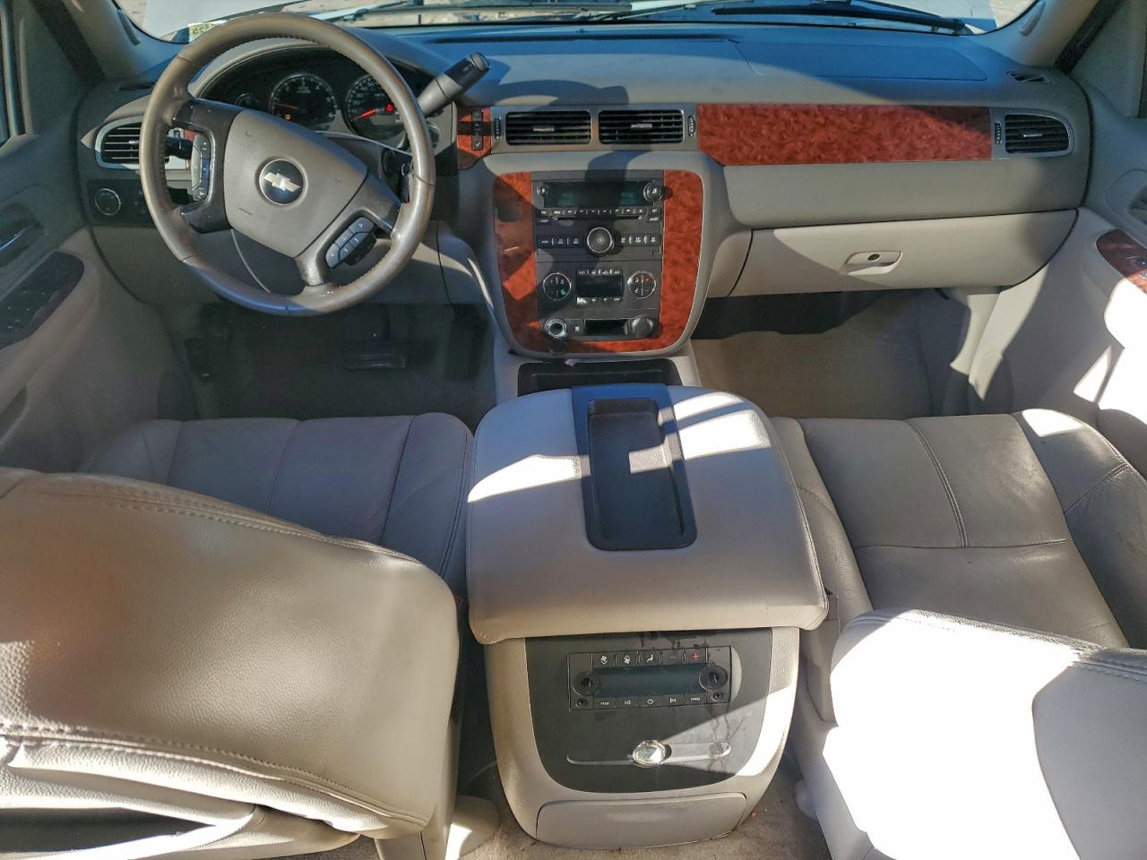 2007 CHEVROLET SUBURBAN C1500 photo 8