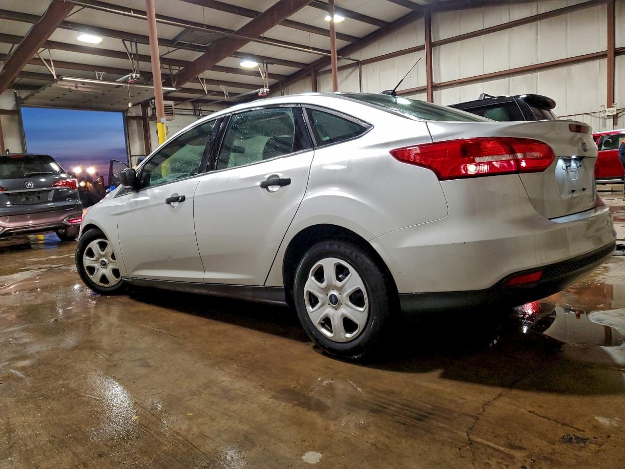 2018 FORD FOCUS S photo 4