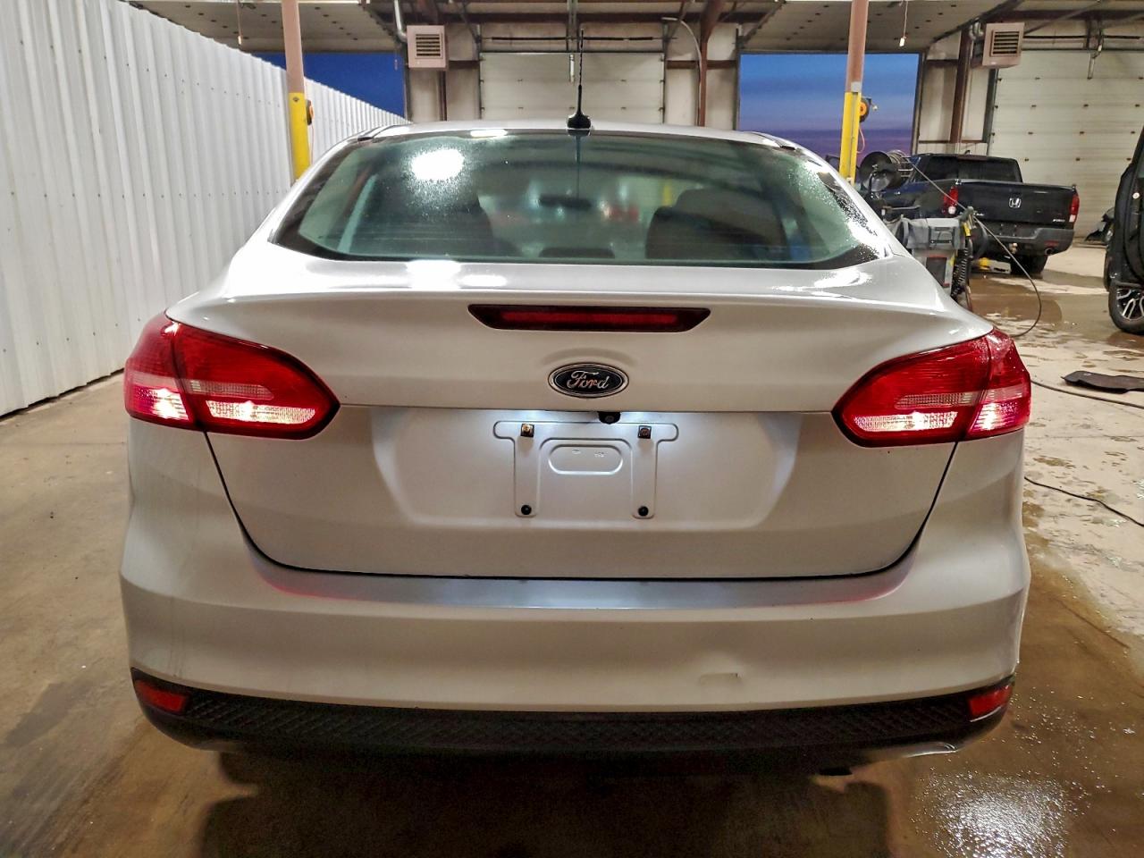 2018 FORD FOCUS S photo 16