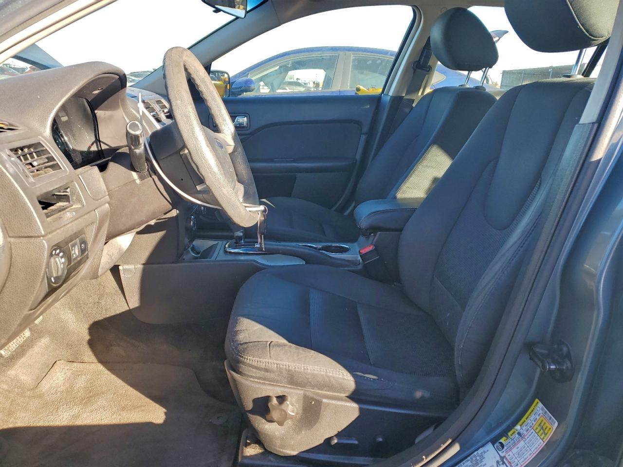 2012 FORD FUSION SE photo 13