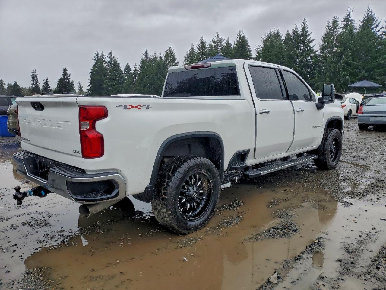 2024 CHEVROLET SILVERADO K2500 HEAVY DUTY LTZ photo 3
