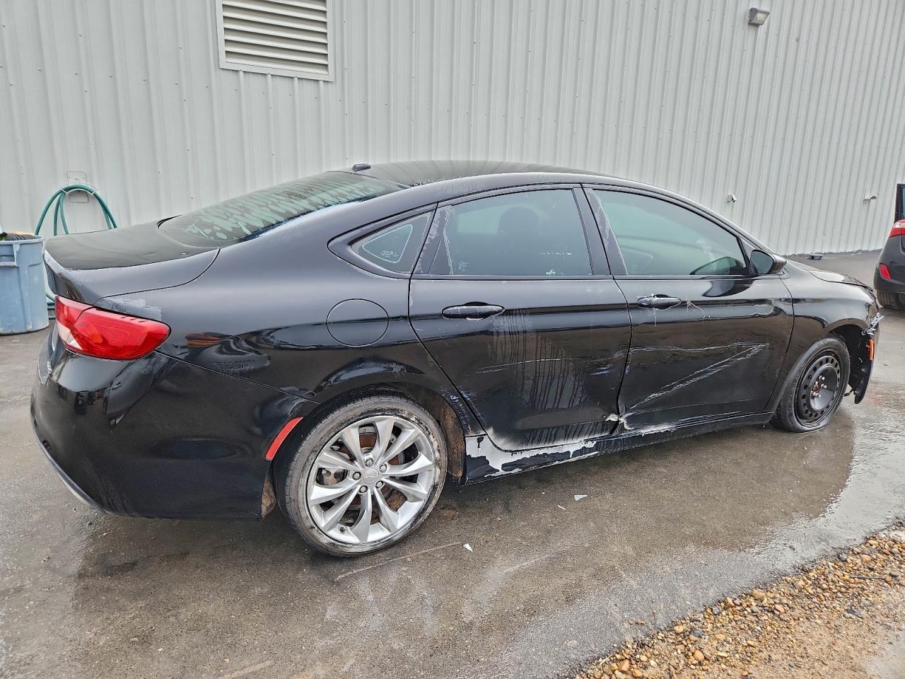 2015 CHRYSLER 200 S photo 5