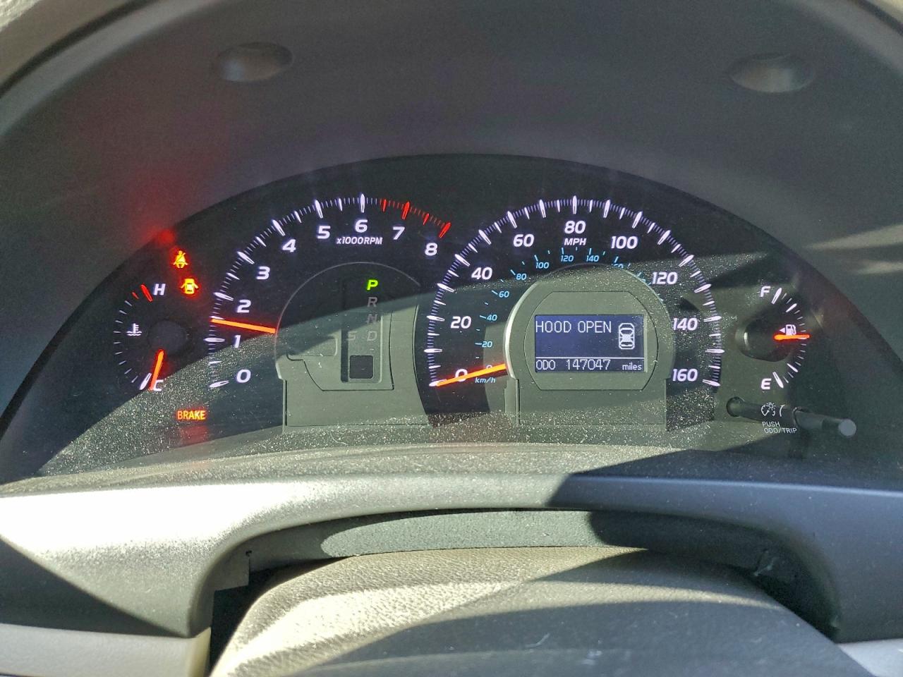 2011 TOYOTA CAMRY SE photo 9