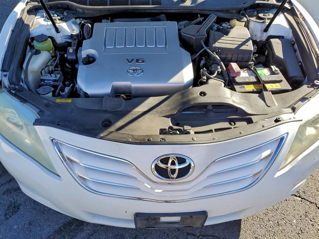 2011 TOYOTA CAMRY SE photo 11