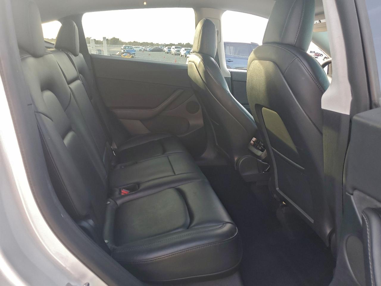 2021 TESLA MODEL Y photo 10