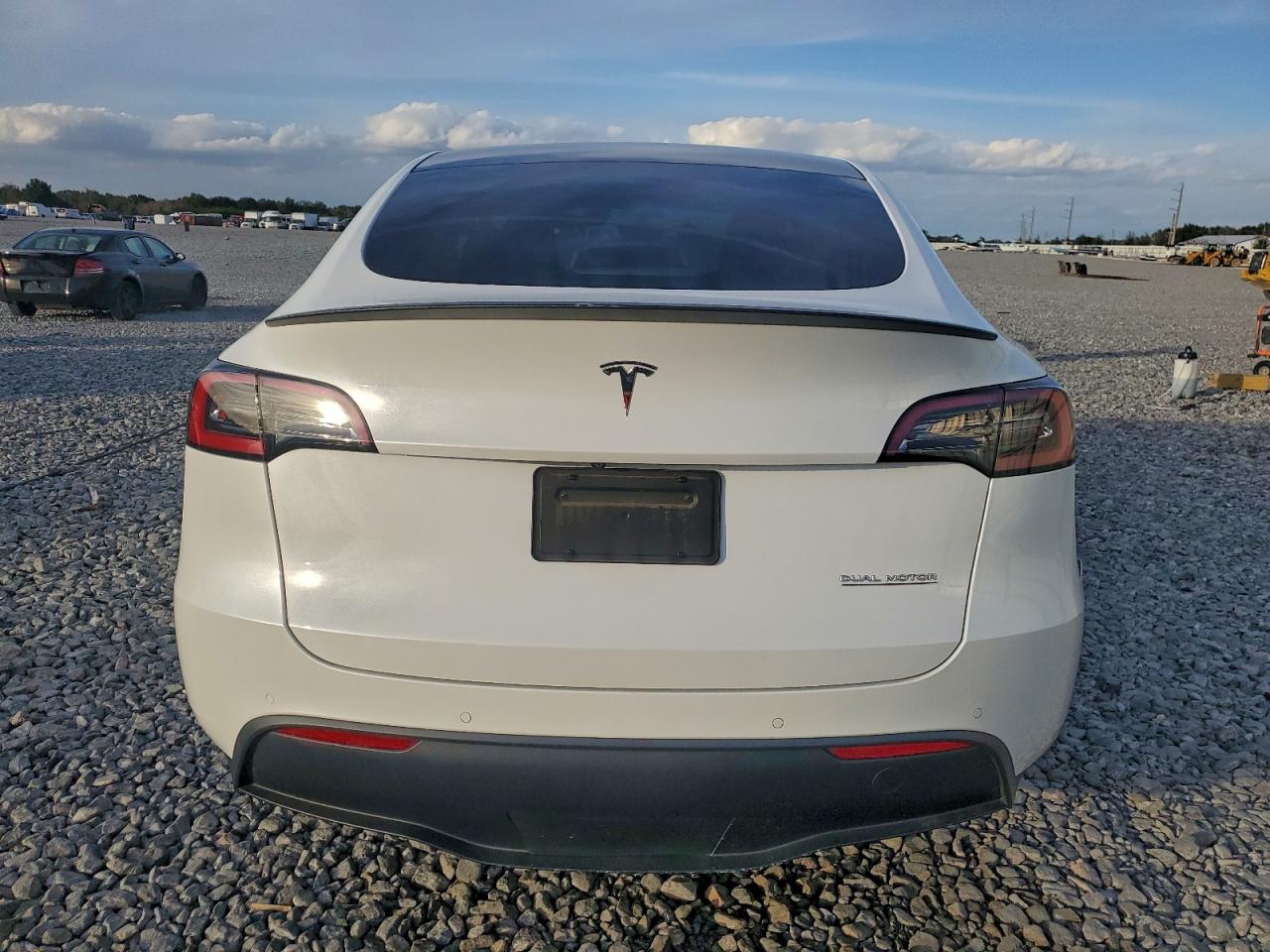 2021 TESLA MODEL Y photo 6