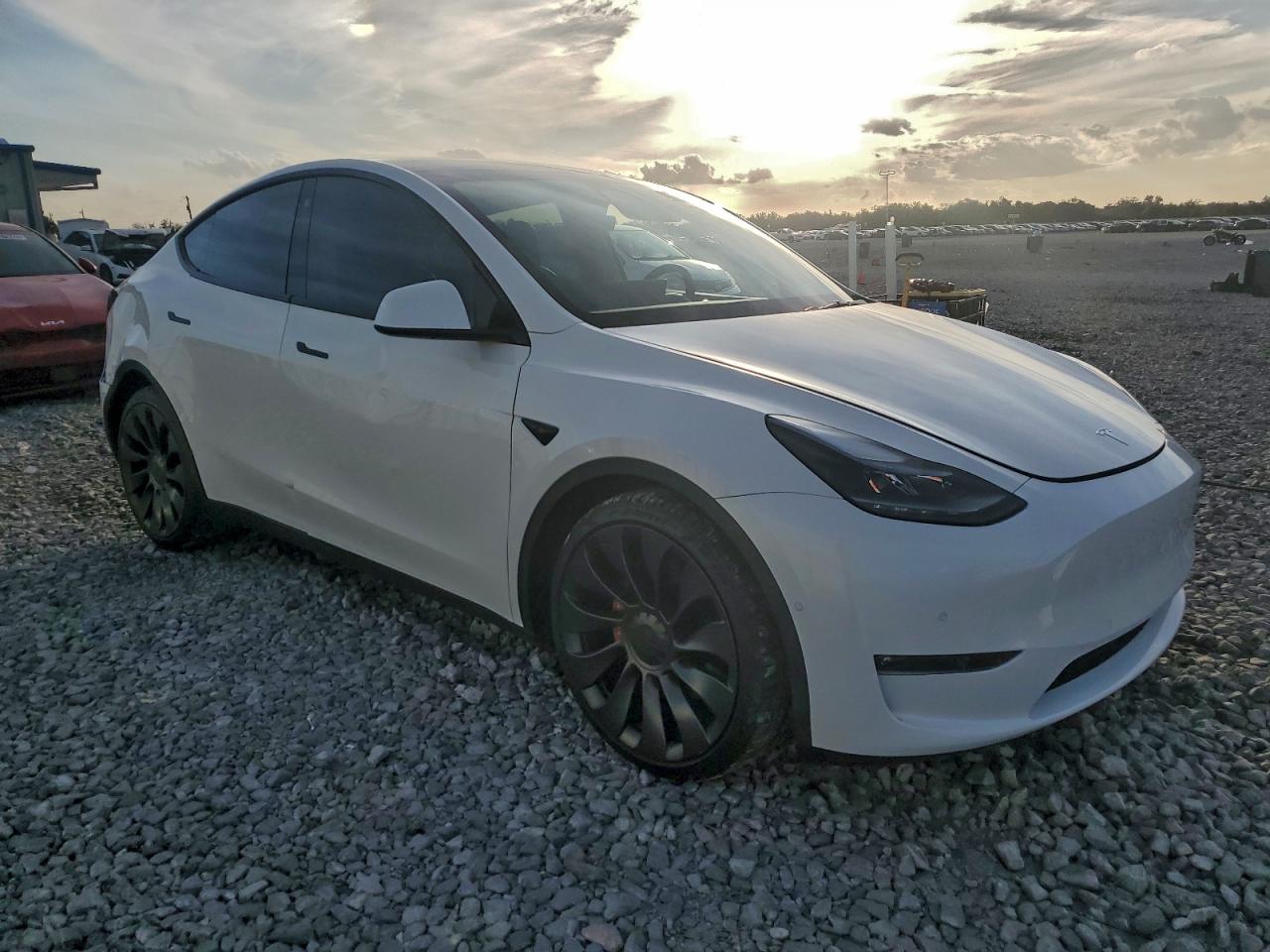 2021 TESLA MODEL Y photo 4