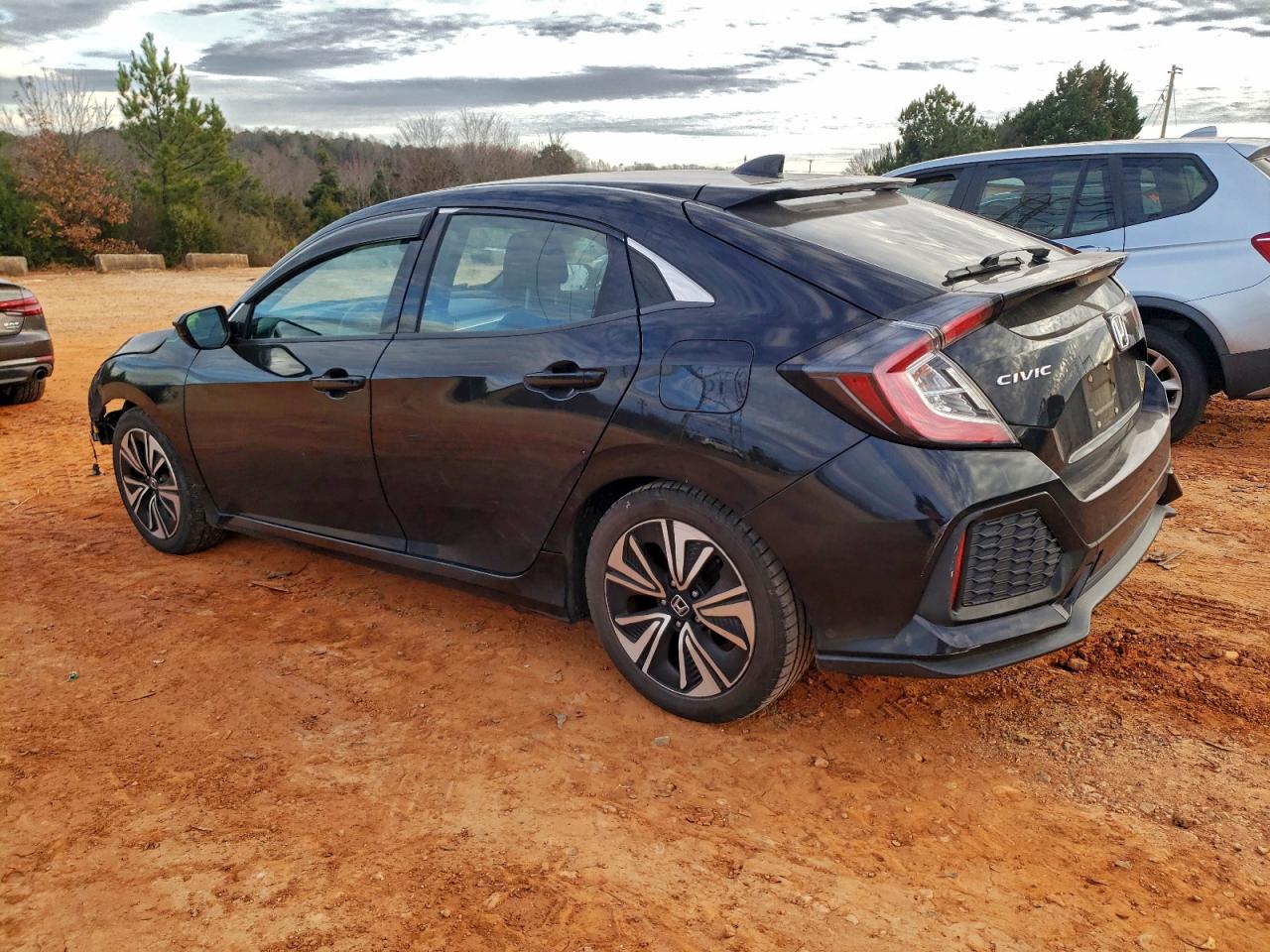 2017 HONDA CIVIC LX photo 2