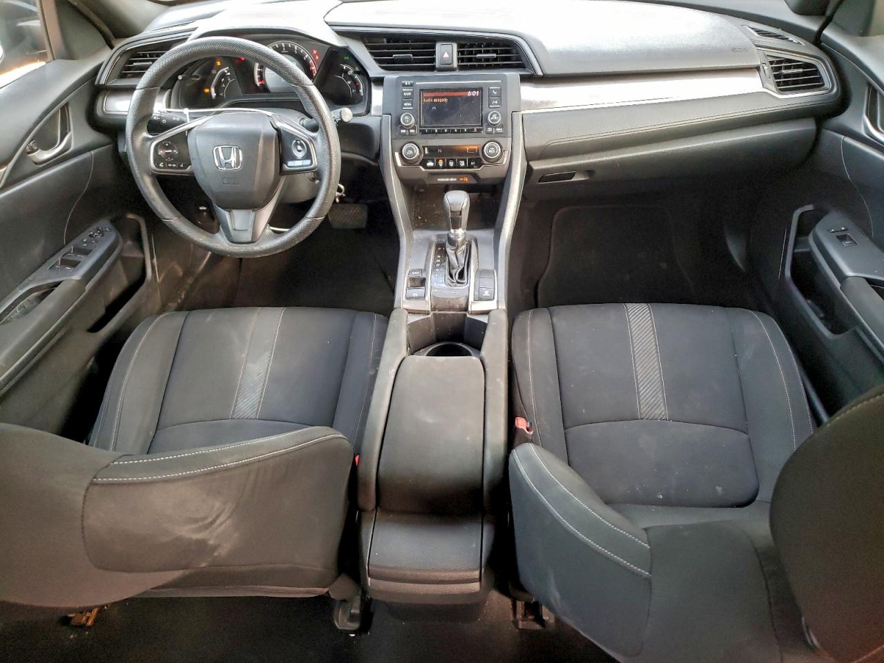 2017 HONDA CIVIC LX photo 8
