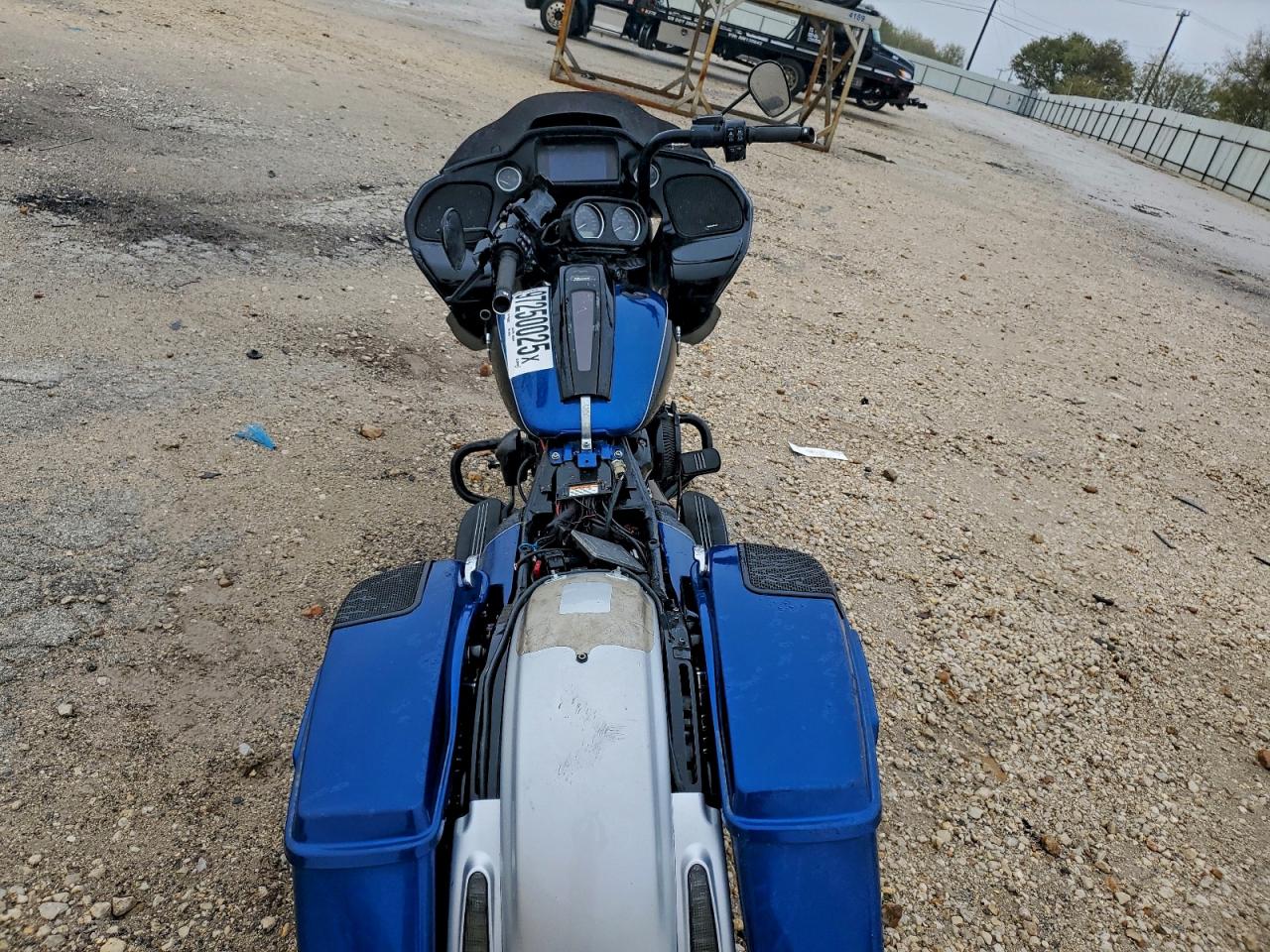 2022 HARLEY-DAVIDSON FLTRXS photo 16