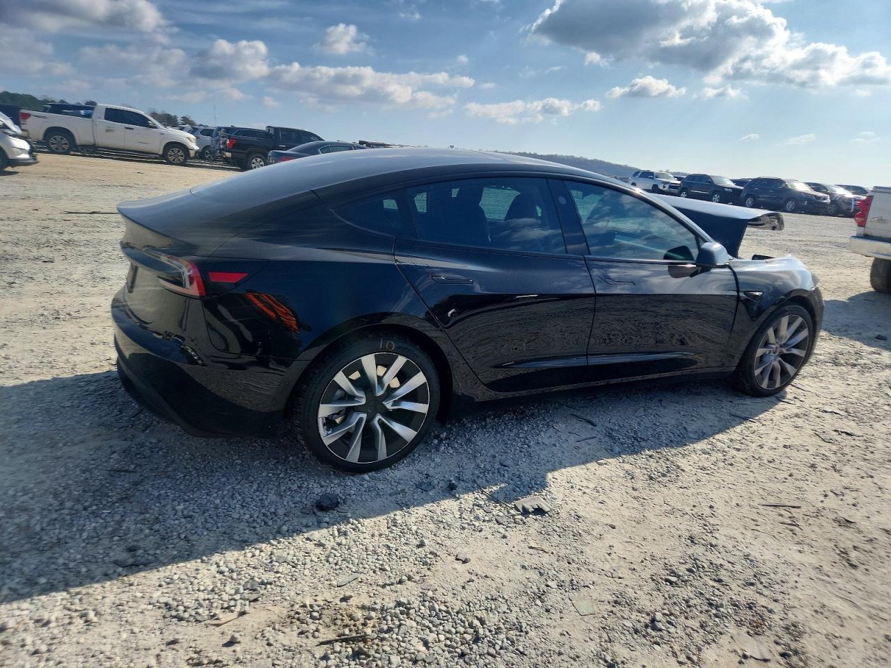 2024 TESLA MODEL 3 photo 3