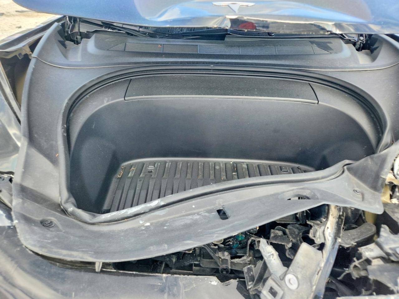 2024 TESLA MODEL 3 photo 11
