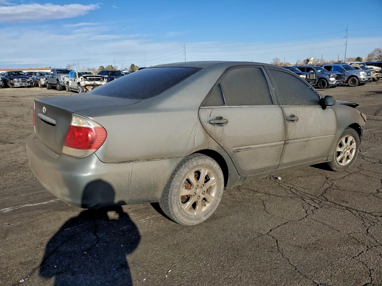 2005 TOYOTA CAMRY LE photo 5