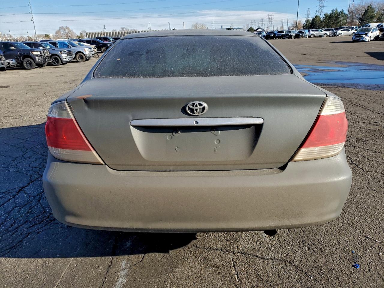 2005 TOYOTA CAMRY LE photo 11