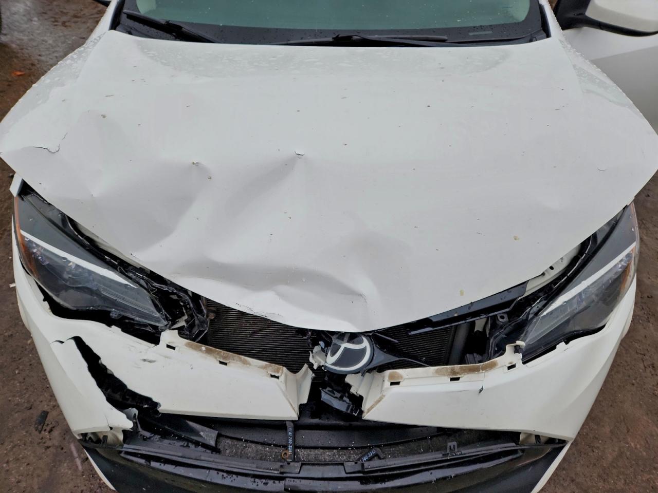 2018 TOYOTA COROLLA L photo 11