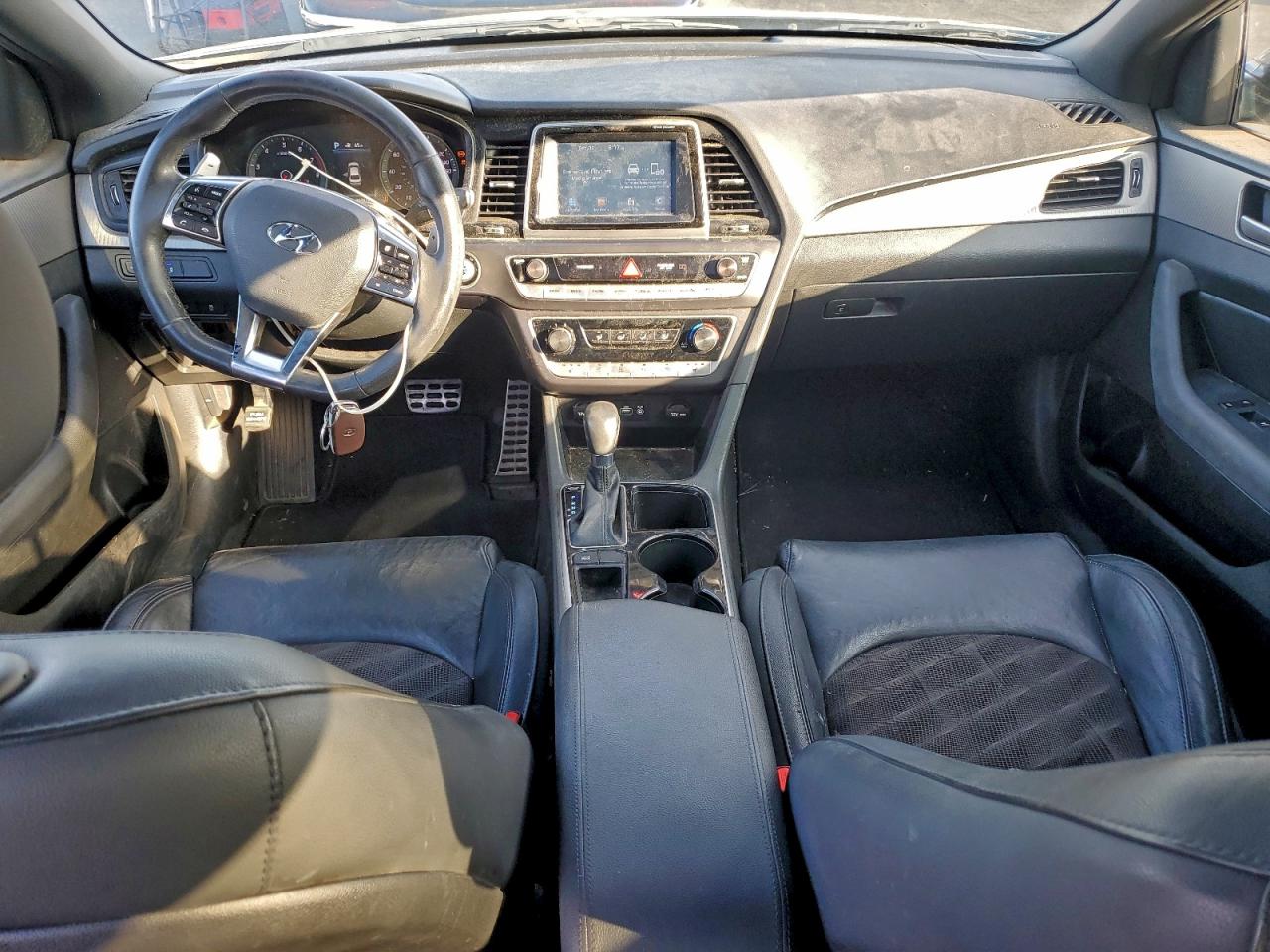 2018 HYUNDAI SONATA SPORT photo 22