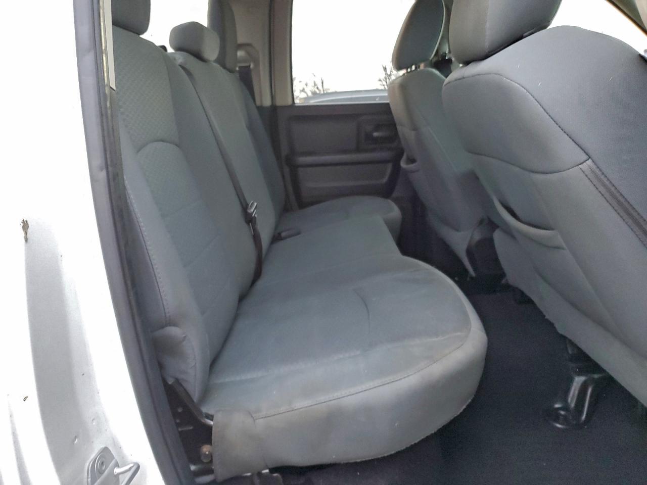 2013 RAM 1500 ST photo 10