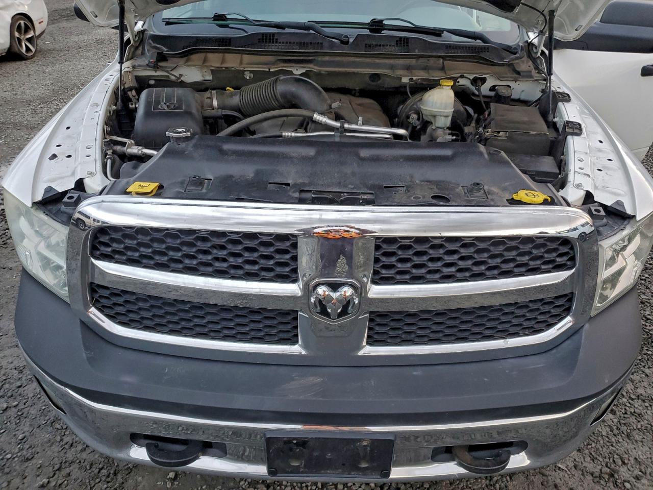 2013 RAM 1500 ST photo 11