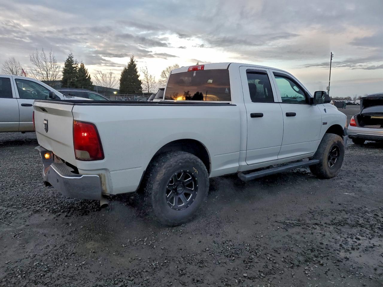 2013 RAM 1500 ST photo 3