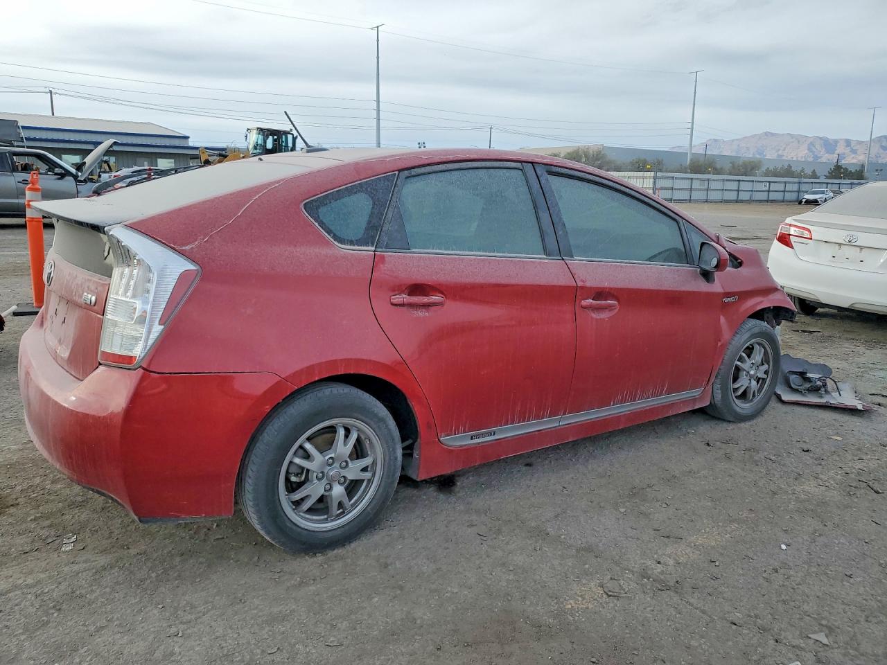 2011 TOYOTA PRIUS photo 3