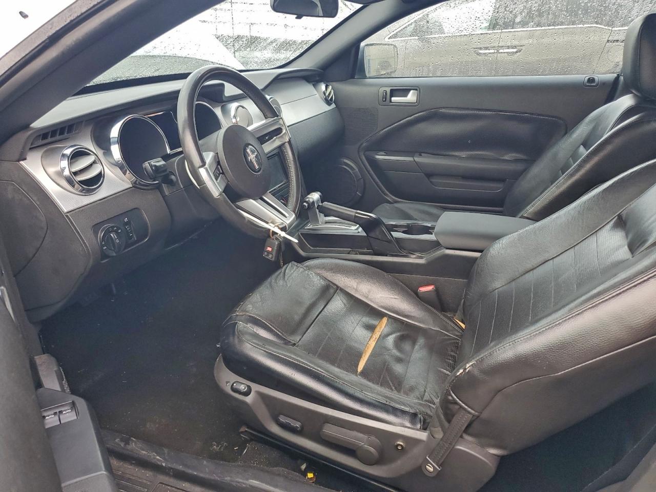 2005 FORD MUSTANG GT photo 19