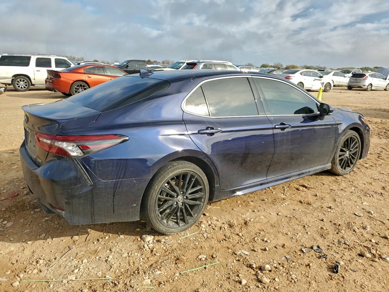 2022 TOYOTA CAMRY XSE photo 7