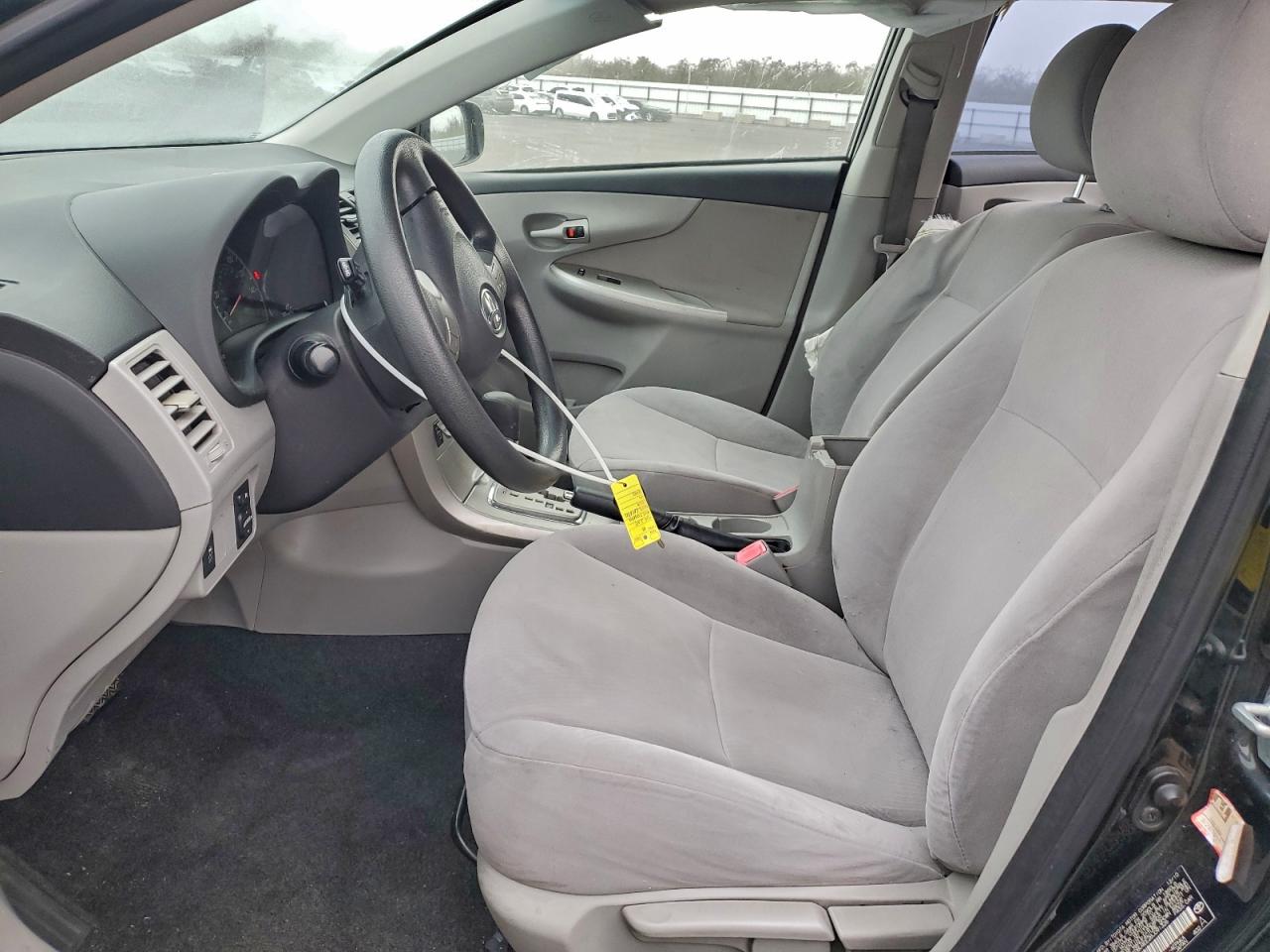 2011 TOYOTA COROLLA BASE photo 13