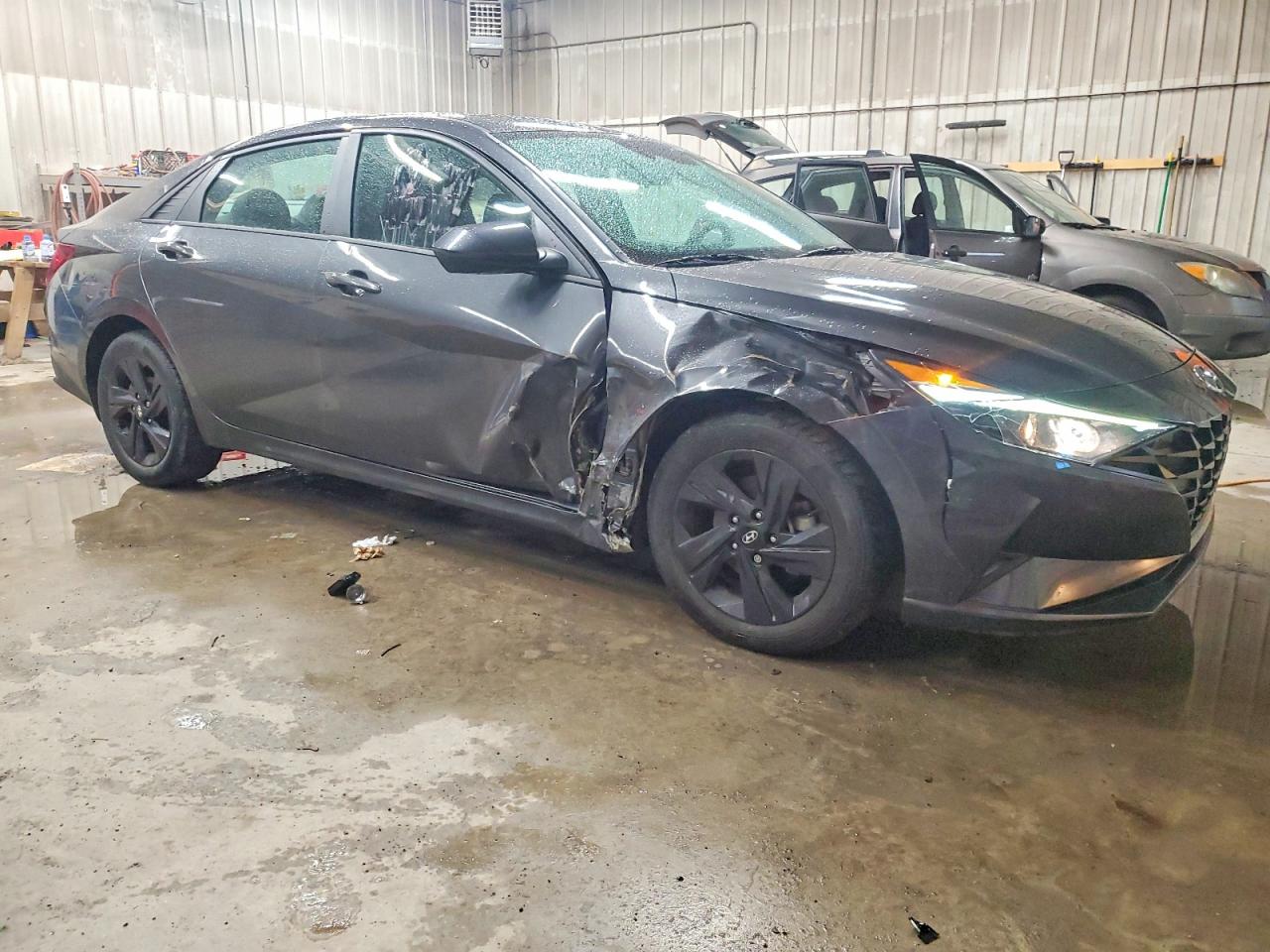 2022 HYUNDAI ELANTRA SEL photo 4