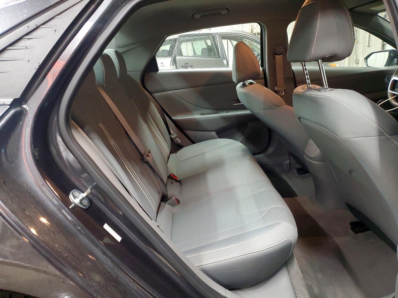 2022 HYUNDAI ELANTRA SEL photo 10
