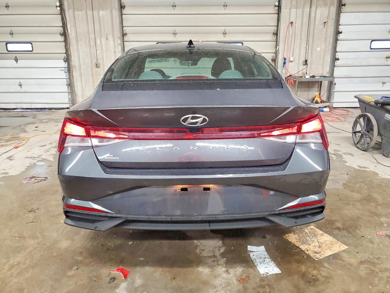 2022 HYUNDAI ELANTRA SEL photo 6