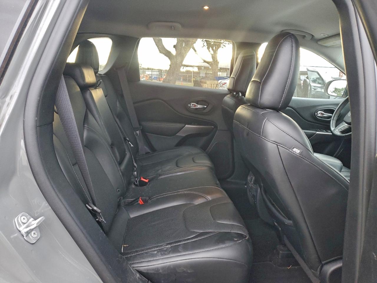 2019 JEEP CHEROKEE LIMITED photo 41