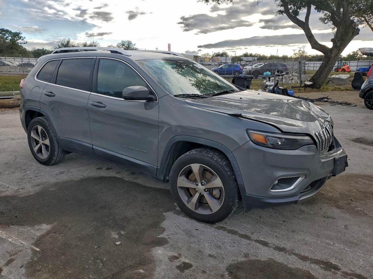 2019 JEEP CHEROKEE LIMITED photo 13