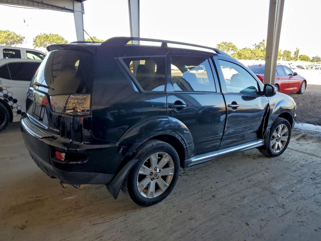 2013 MITSUBISHI OUTLANDER SE photo 5