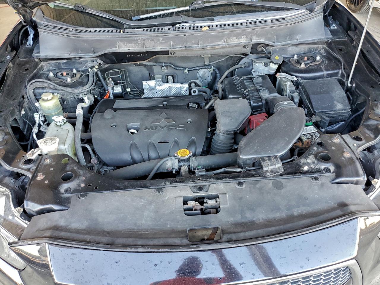 2013 MITSUBISHI OUTLANDER SE photo 23