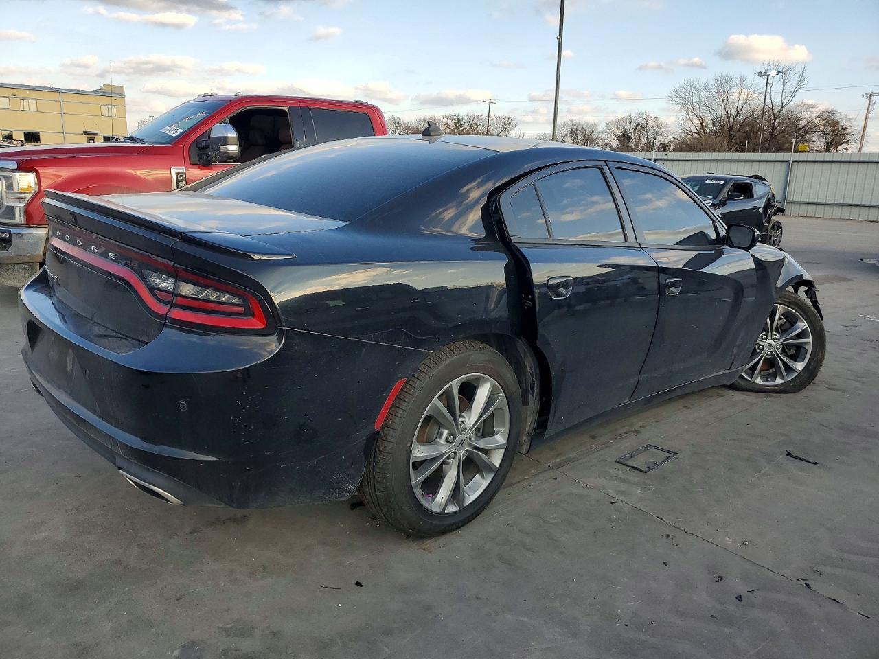 2020 DODGE CHARGER SXT photo 9