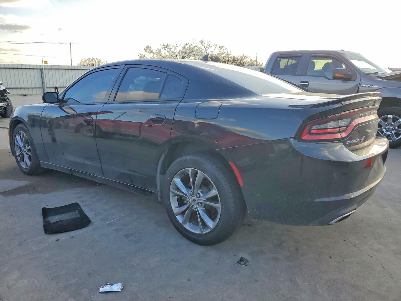 2020 DODGE CHARGER SXT photo 5