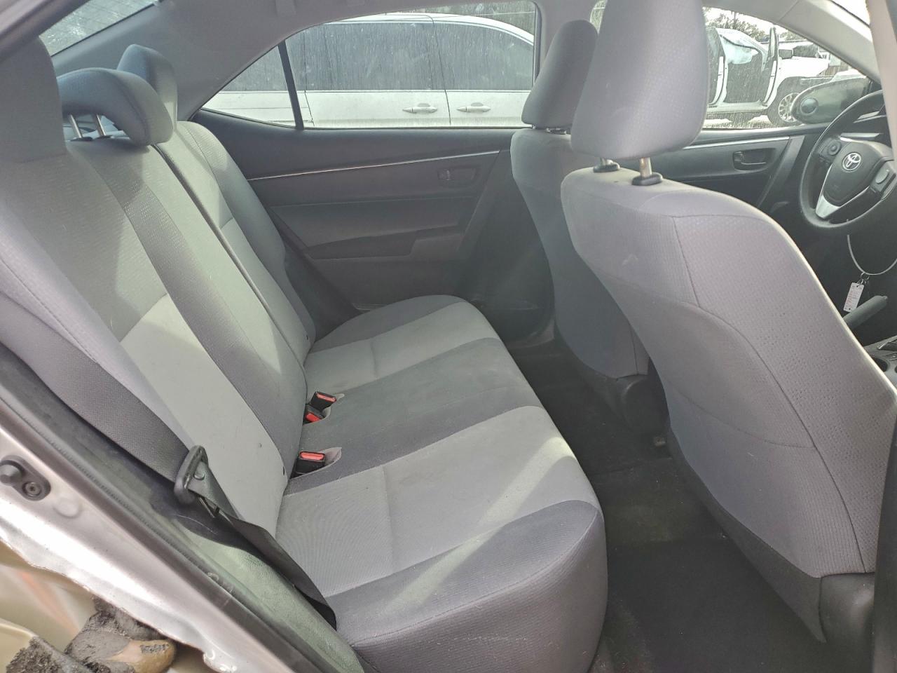 2016 TOYOTA COROLLA L photo 28