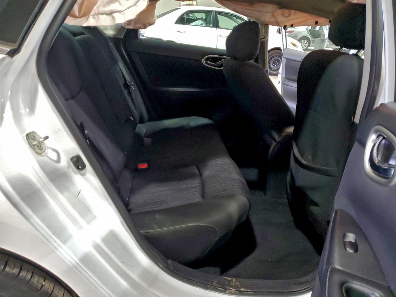 2019 NISSAN SENTRA S photo 10