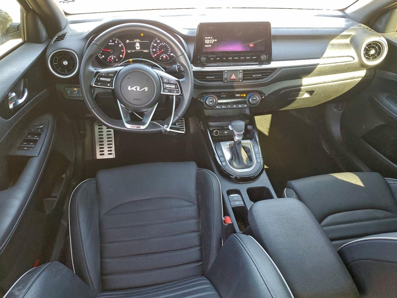 2024 KIA FORTE GT LINE photo 22
