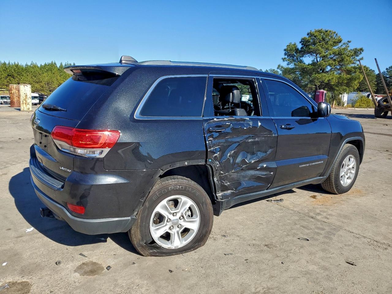 2015 JEEP GRAND CHEROKEE LAREDO photo 3