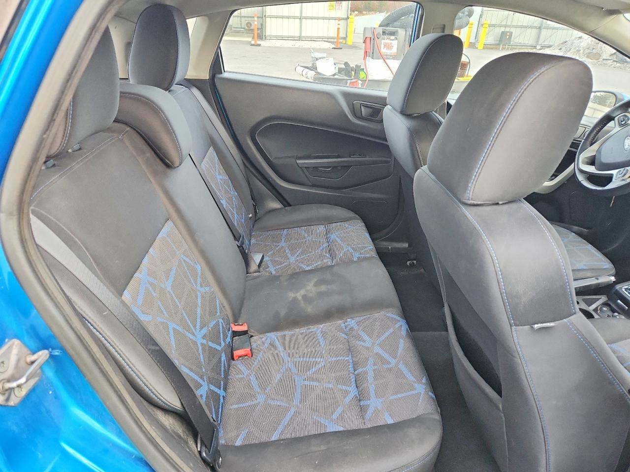 2012 FORD FIESTA SES photo 28