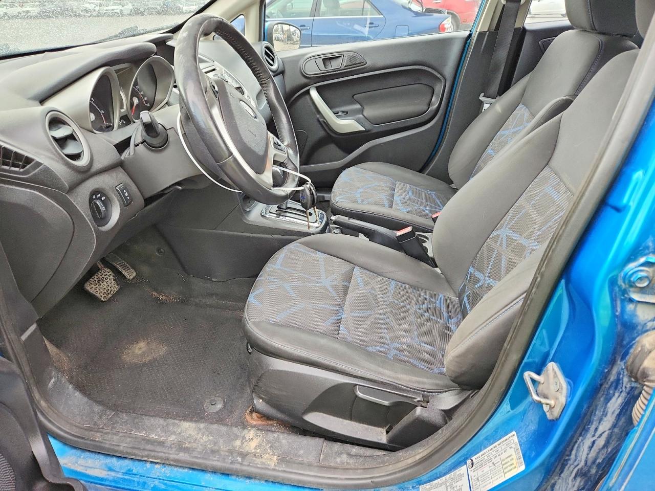 2012 FORD FIESTA SES photo 19