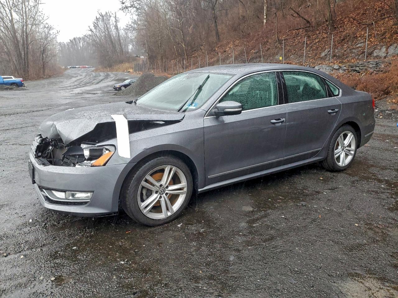 2015 VOLKSWAGEN PASSAT